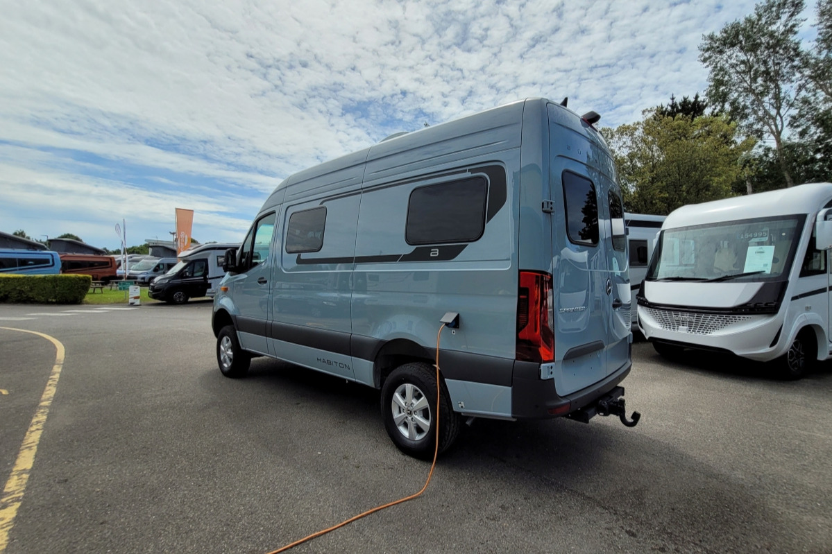 75972A 04 Burstner HabitonHMX6.0 TP871513