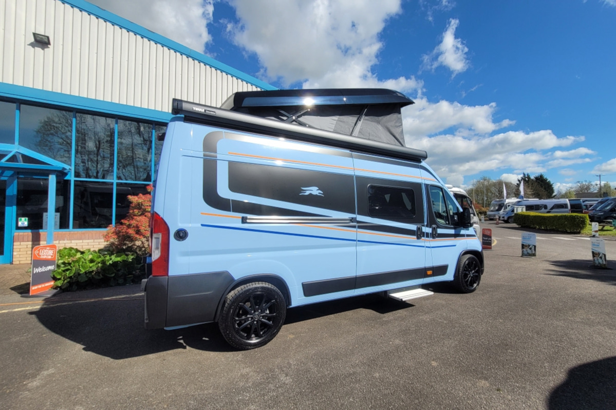 75CA3E 05 Laika KosmoSupremo AzzurroCapri SMC29527