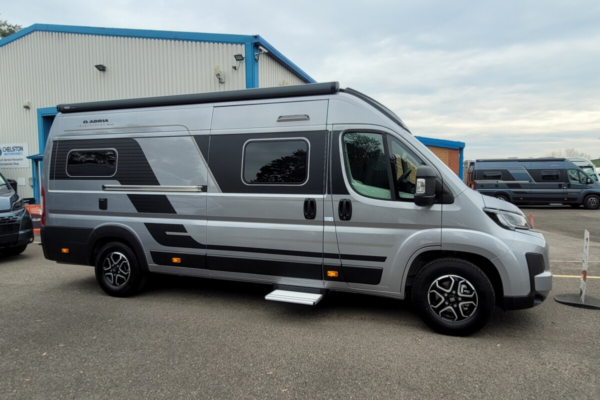 762EDE 02 Adria TwinSupreme640SLB SMB57522