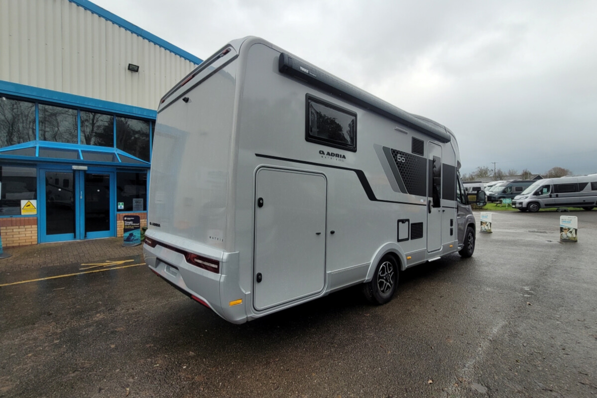 7665F2 04 Adria Matrix670SL60thAnniversary SMC32149