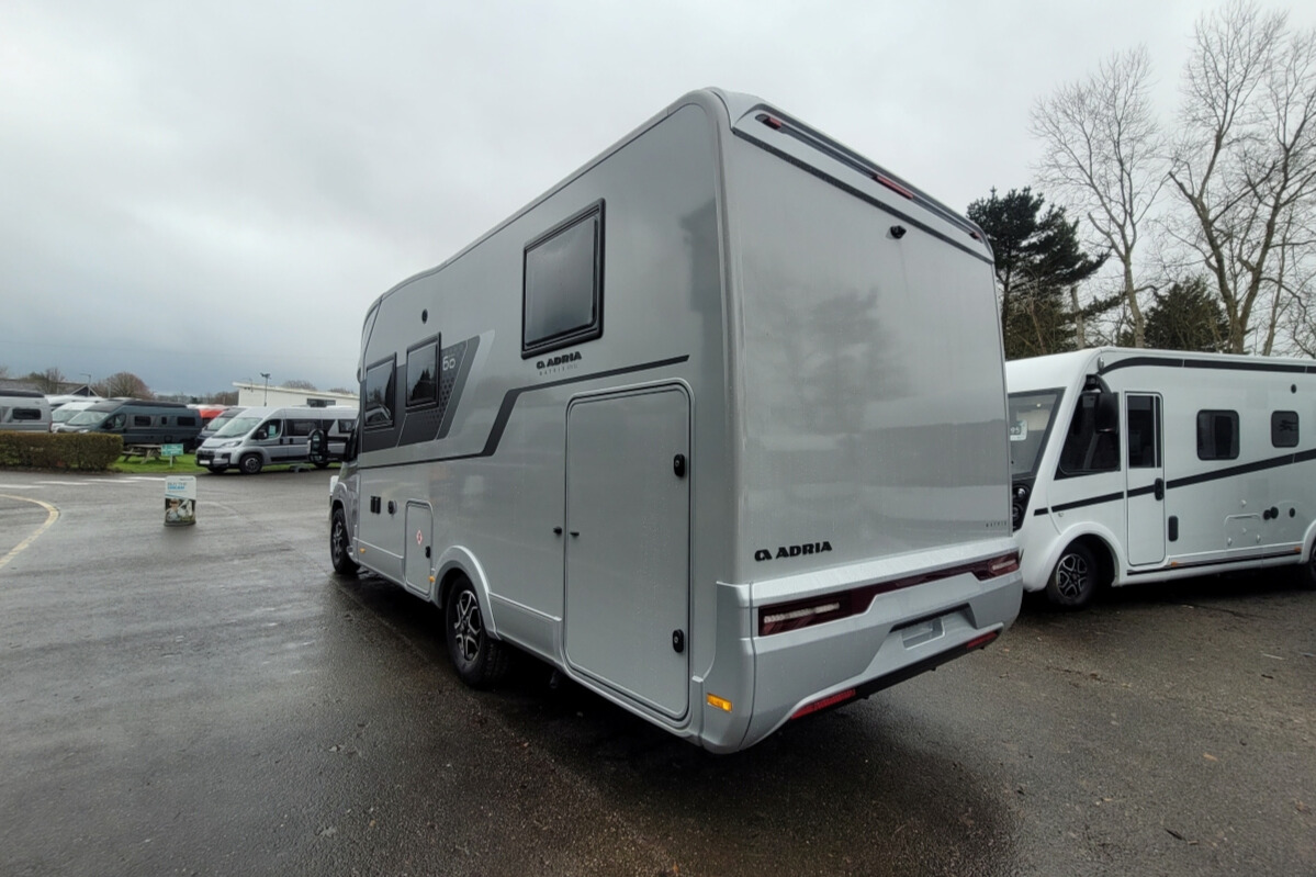 7665F2 05 Adria Matrix670SL60thAnniversary SMC32149