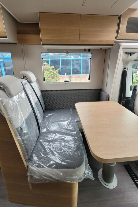 7665F2 13 Adria Matrix670SL60thAnniversary SMC32149