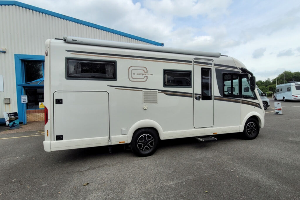 76950A 03 Carthago CompactlineI141LE WA22CVV