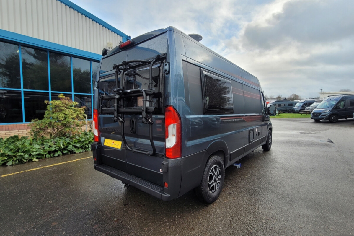 76B0A6 04 Autotrail VLine610SE SG064073