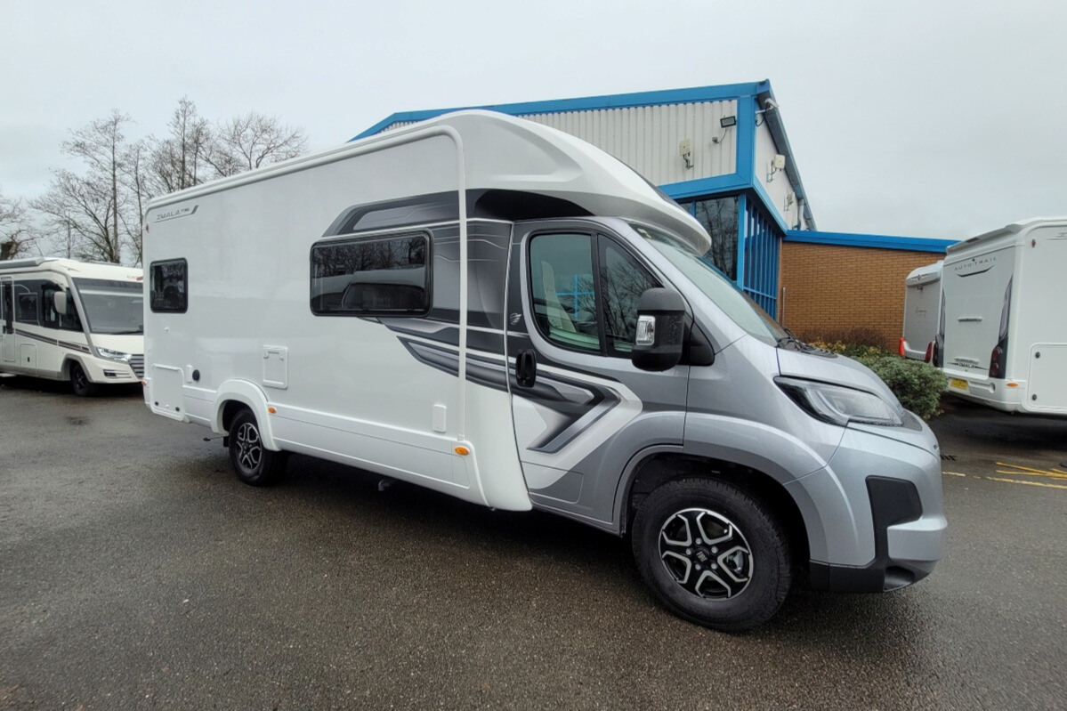 76B0B6 02 Autotrail Imala736 SMC16154