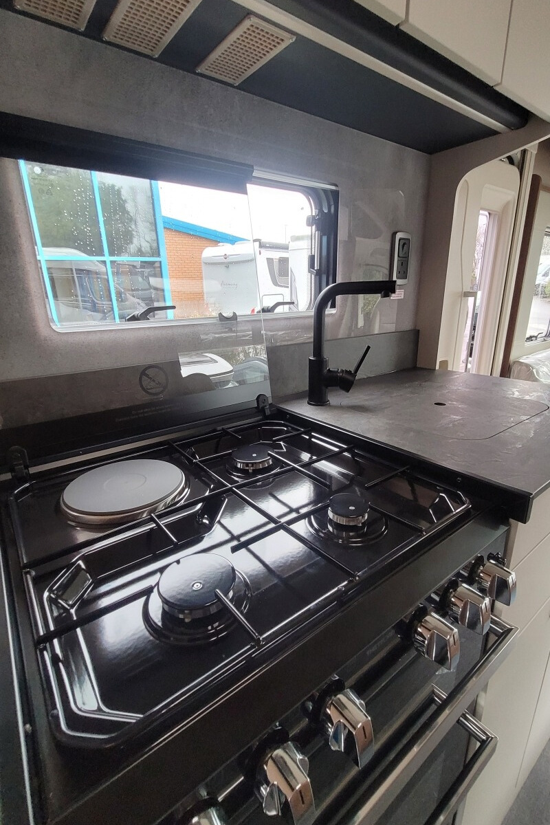 76B0B6 22 Autotrail Imala736 SMC16154