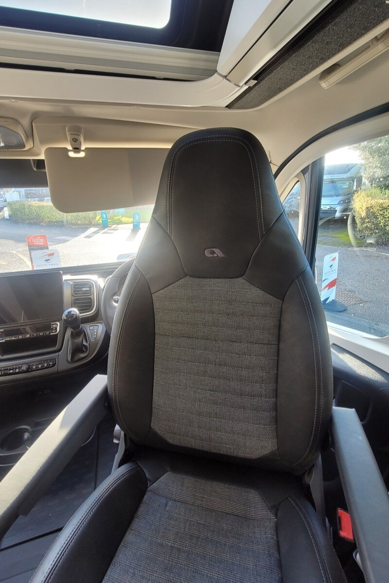 76B39E 09 Adria TwinSports600SPB SMB90188