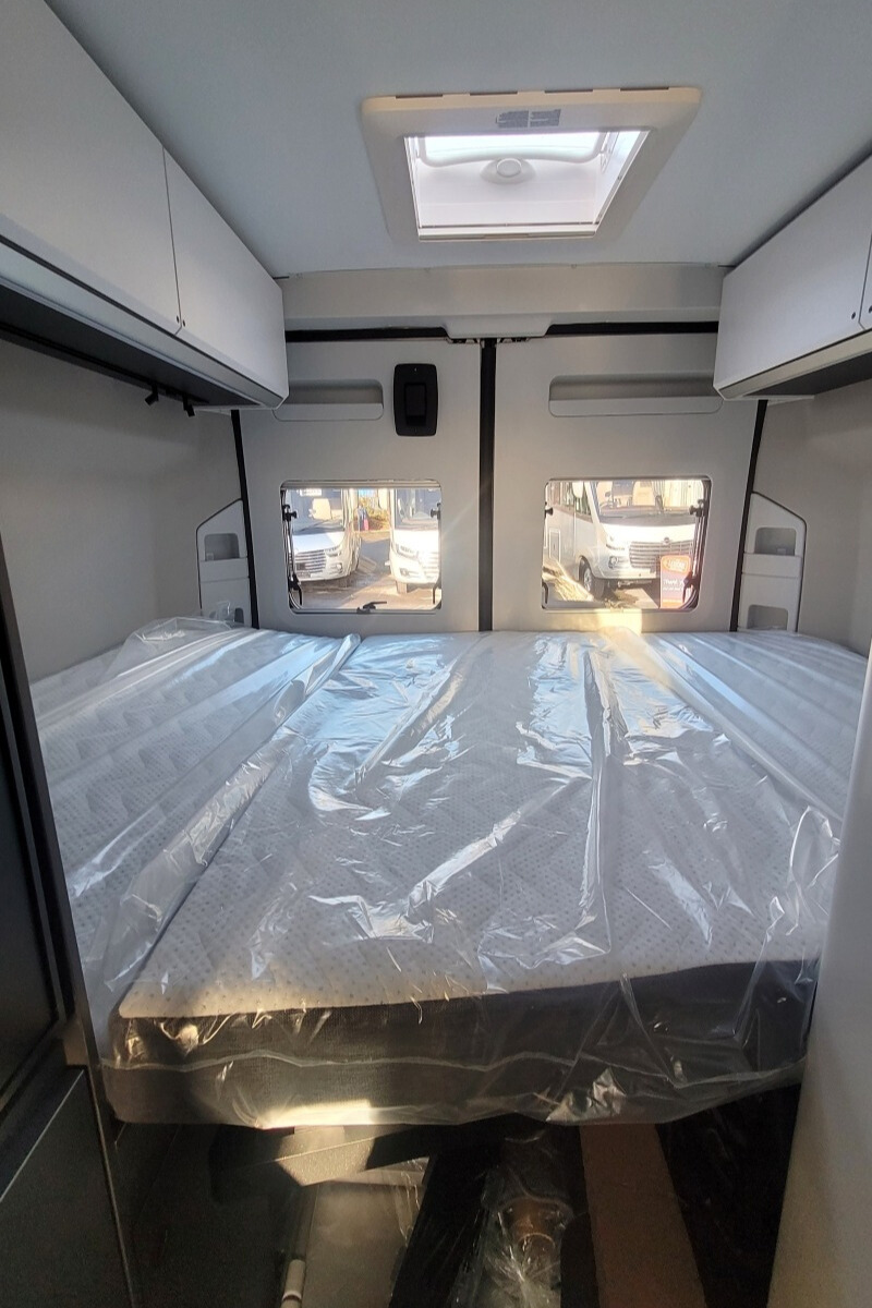 76B39E 25 Adria TwinSports600SPB SMB90188