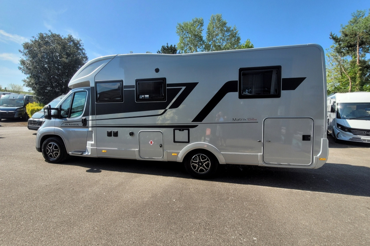 76B3C6 05 Adria MatrixSupreme670DC TMC45365