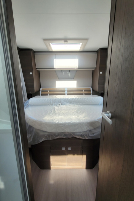 76B3C6 23 Adria MatrixSupreme670DC TMC45365