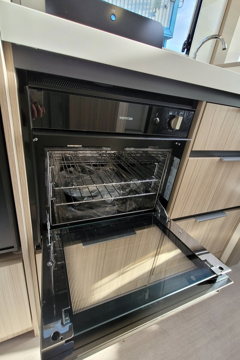 76B3D6 22 Adria CompactSupremeDL SMC15818