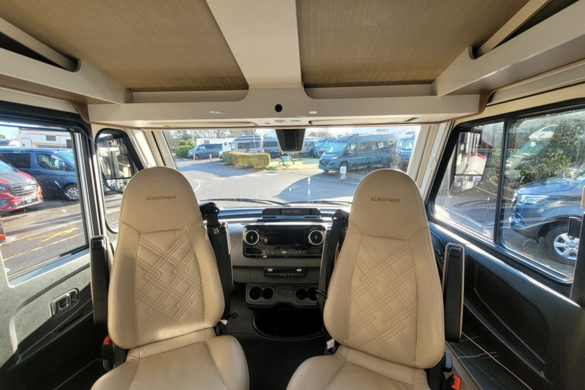 76C336 11 Burstner EleganceI920G WR73VSY