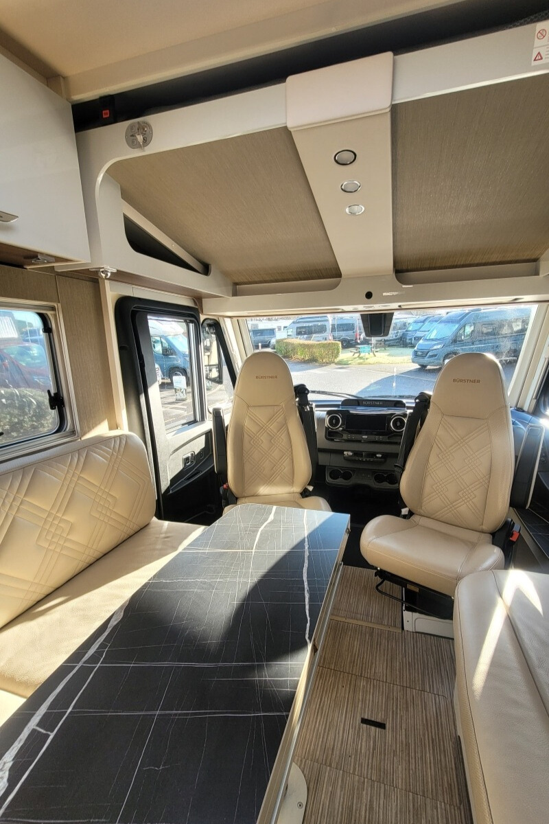 76C336 13 Burstner EleganceI920G WR73VSY