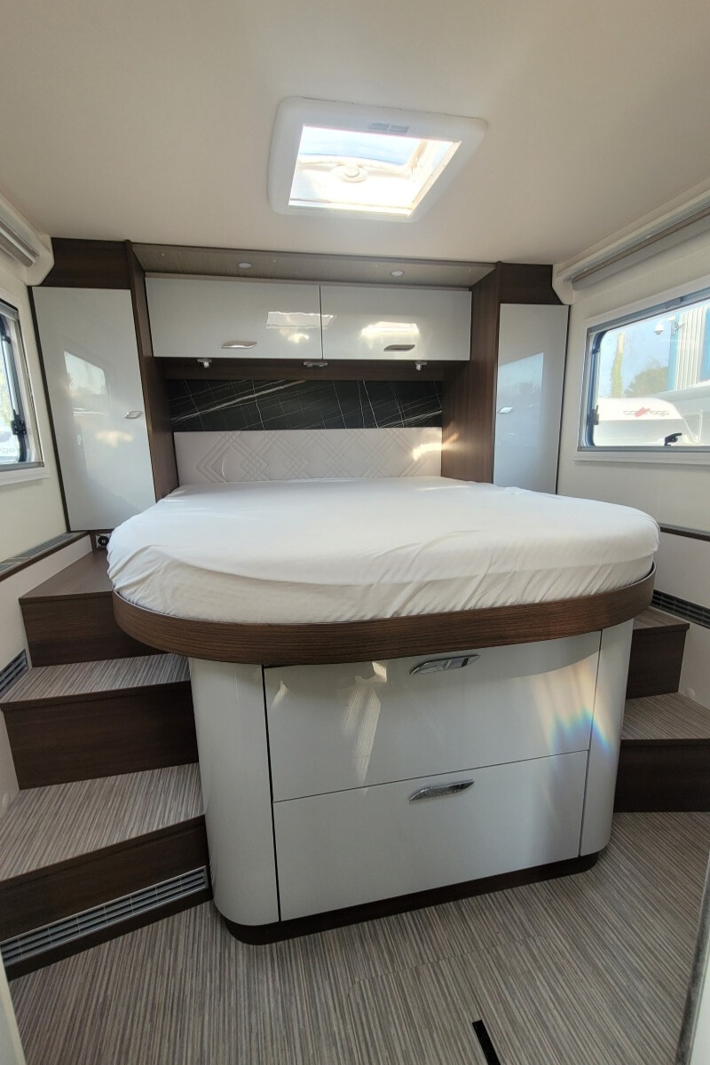 76C336 25 Burstner EleganceI920G WR73VSY