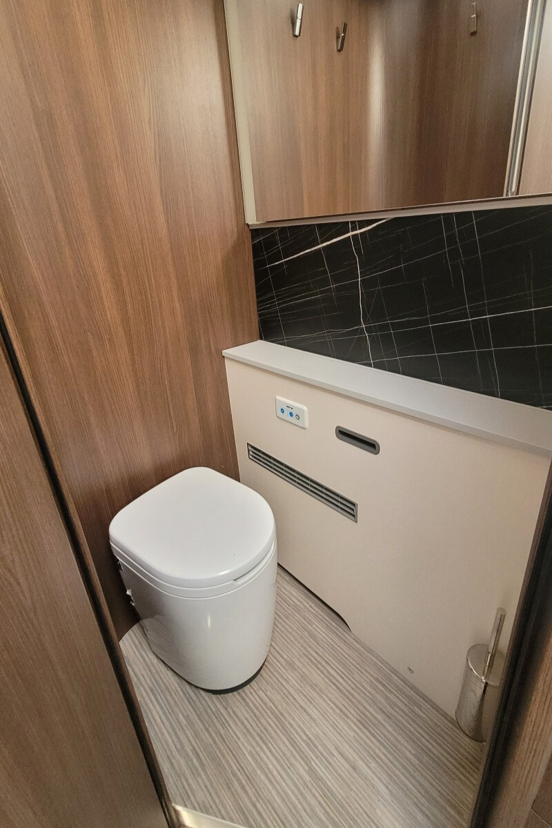 76C336 34 Burstner EleganceI920G WR73VSY