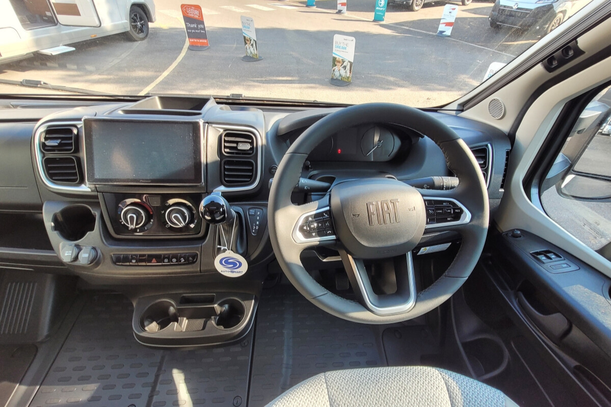 76CD36 07 Autotrail Imala730 SMC19027
