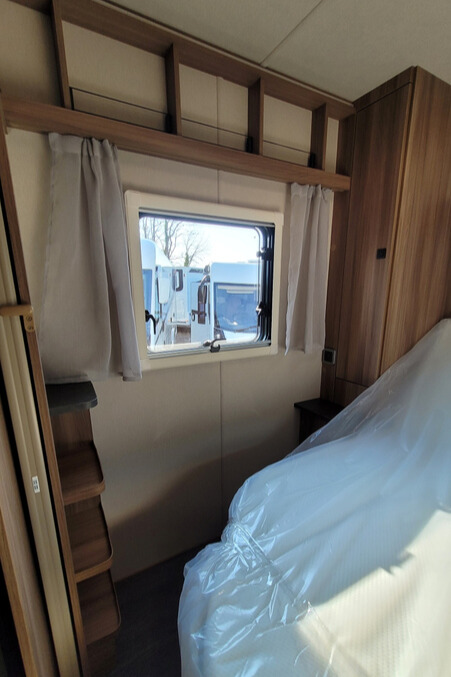 76CD36 24 Autotrail Imala730 SMC19027