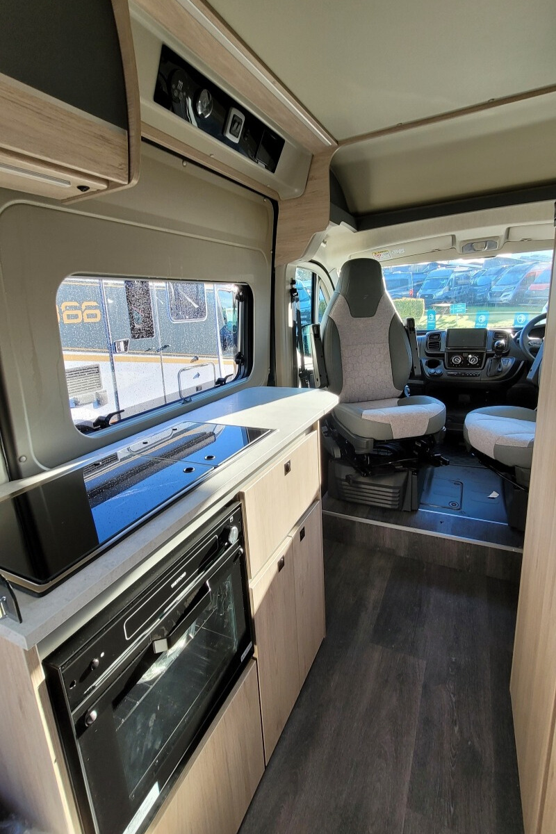 76F43A 14 Autotrail Expedition54 SG056404