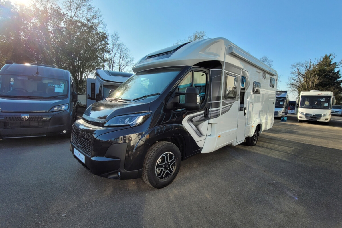 77A526 07 Autotrail Imala736G SMC21447