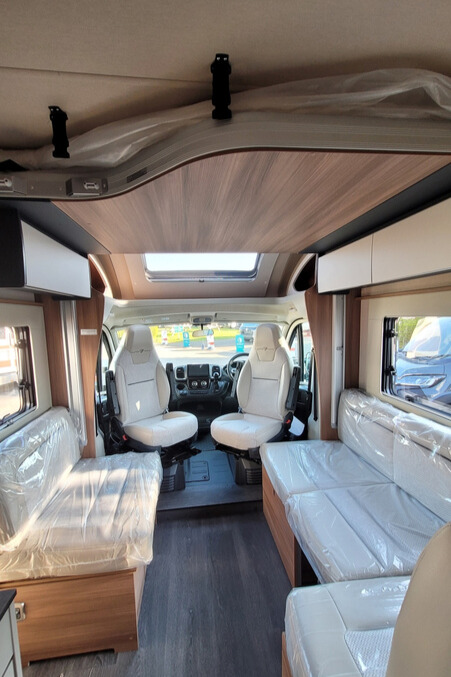 77A526 15 Autotrail Imala736G SMC21447