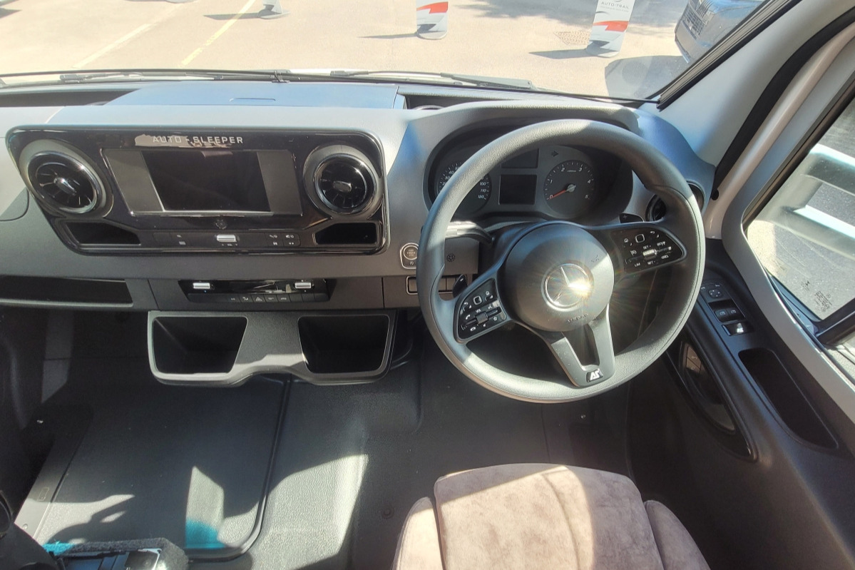 77F4BE 07 Autosleeper BurfordDuo CU23AHD