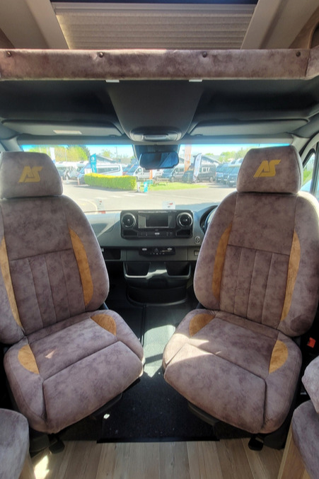77F4BE 10 Autosleeper BurfordDuo CU23AHD