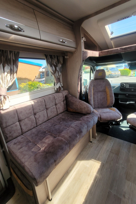 77F4BE 11 Autosleeper BurfordDuo CU23AHD