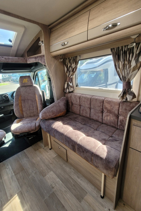 77F4BE 12 Autosleeper BurfordDuo CU23AHD