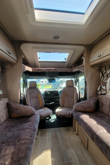 77F4BE 13 Autosleeper BurfordDuo CU23AHD