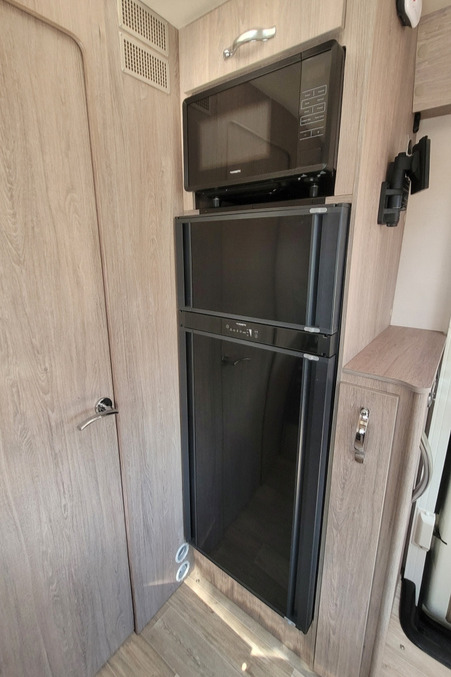77F4BE 19 Autosleeper BurfordDuo CU23AHD