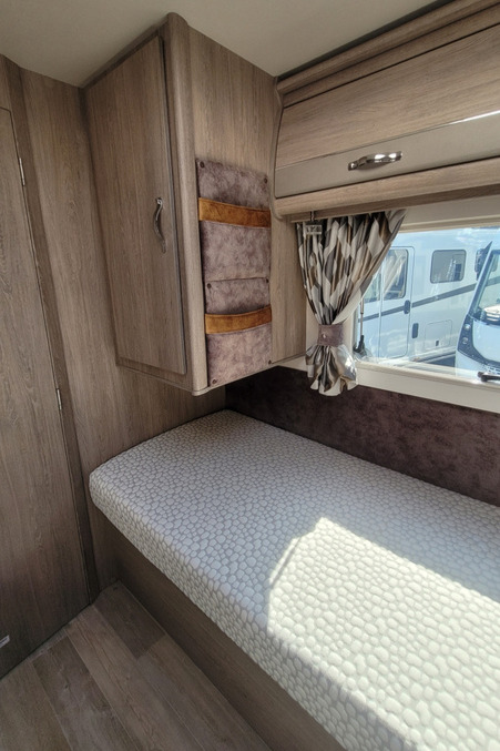 77F4BE 21 Autosleeper BurfordDuo CU23AHD