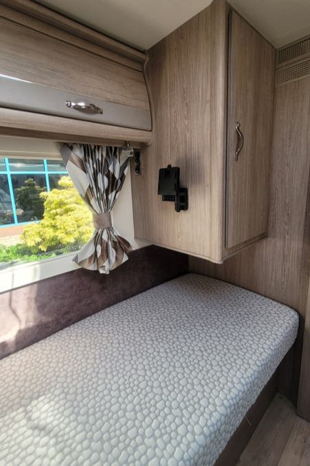 77F4BE 22 Autosleeper BurfordDuo CU23AHD