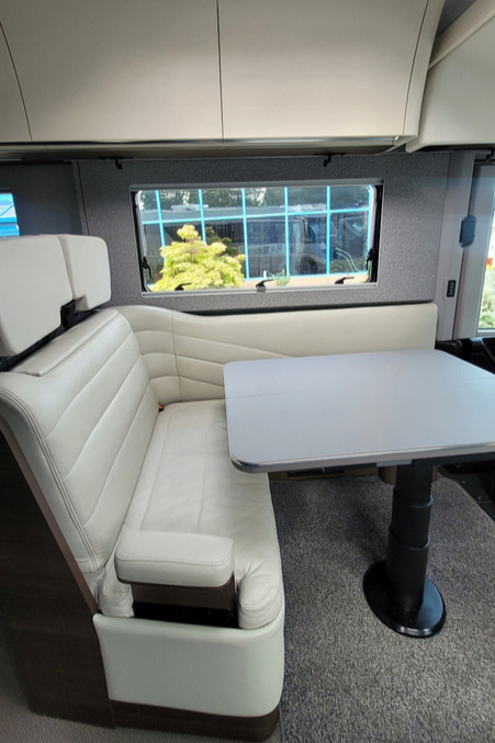 780F46 12 Adria Supersonic 890LL CA23WFM