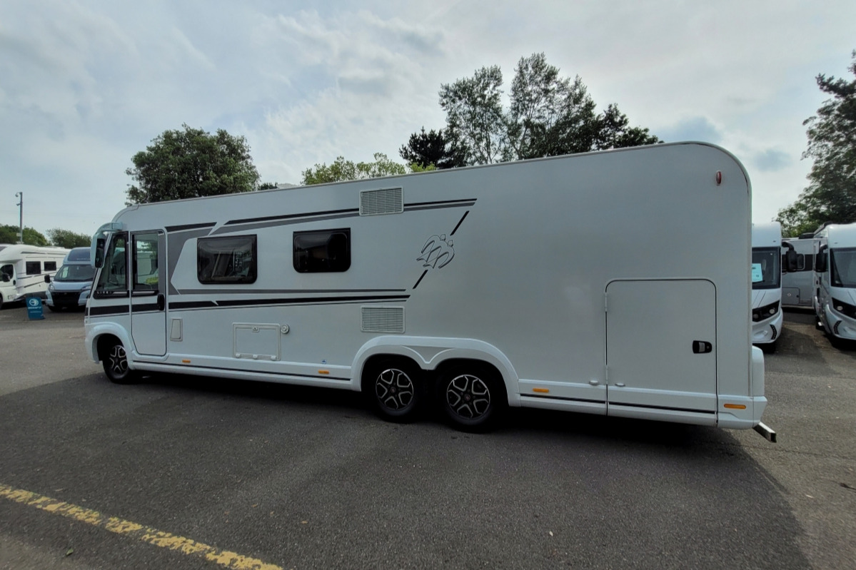 785596 05 Knaus LiveI900LEG WJ71YMV