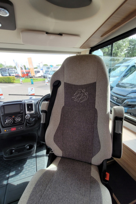 785596 08 Knaus LiveI900LEG WJ71YMV
