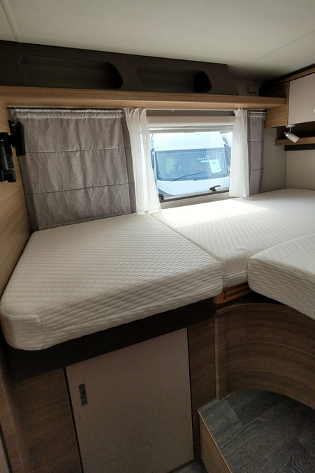785596 25 Knaus LiveI900LEG WJ71YMV