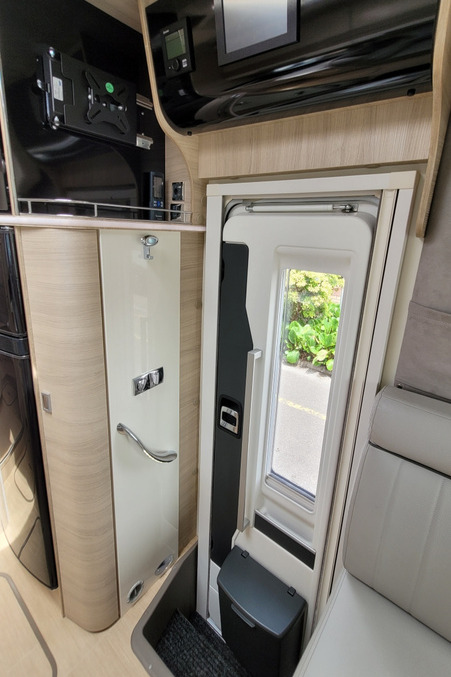7866B6 13 Mobilvetta KYacht79 NG70VBE
