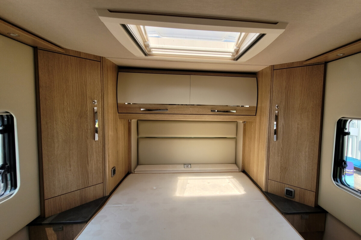 72C7E6 33 Autotrail Delaware WJ24VGM