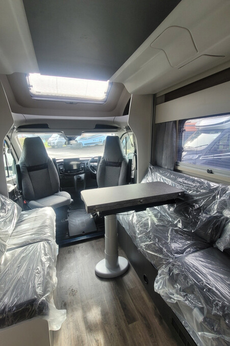 75D3DE 10 Swift Voyager540 RDSC43666