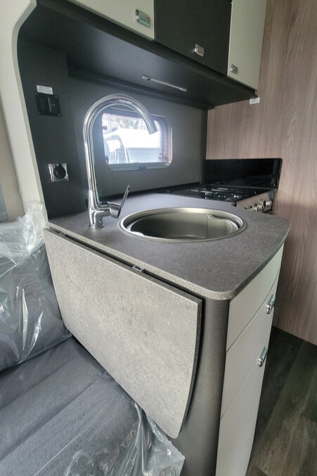 75D3DE 18 Swift Voyager540 RDSC43666