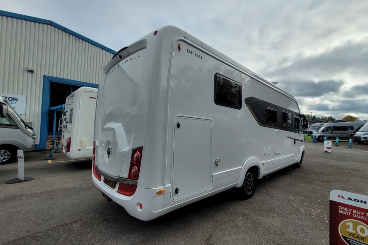 75EAEE 04 Autotrail GF80 DU24UCW