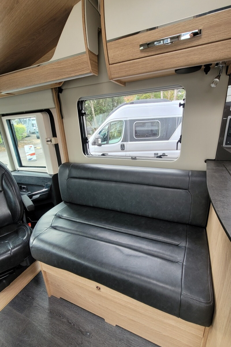 75EAEE 13 Autotrail GF80 DU24UCW
