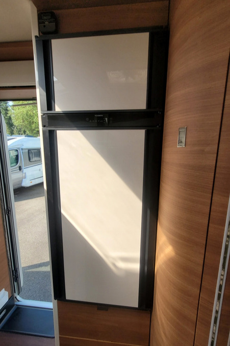 768406 20 Carthago Chic C Line I5.0QBL ET22MKK