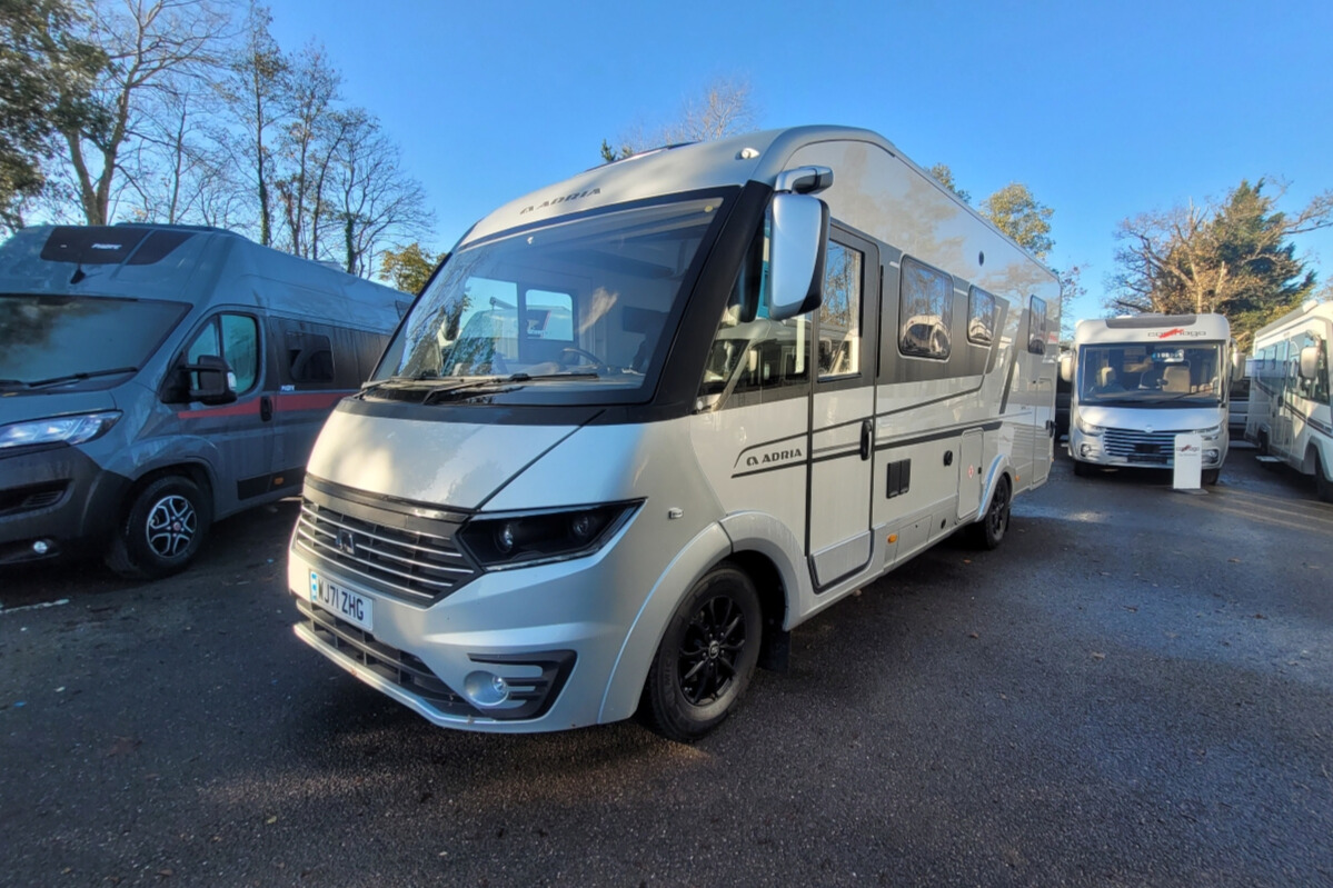 7684DE 08 Adria SonicSupreme710SL WJ71ZHG