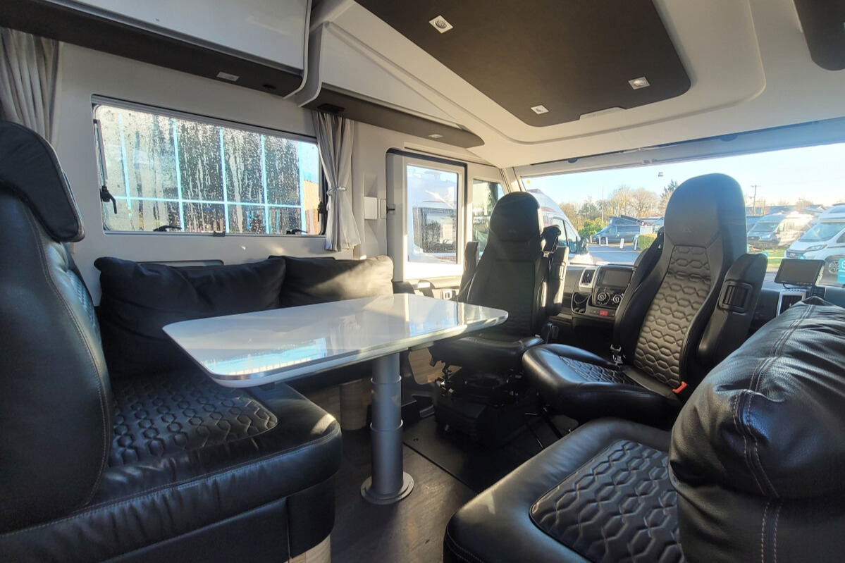 7684DE 13 Adria SonicSupreme710SL WJ71ZHG