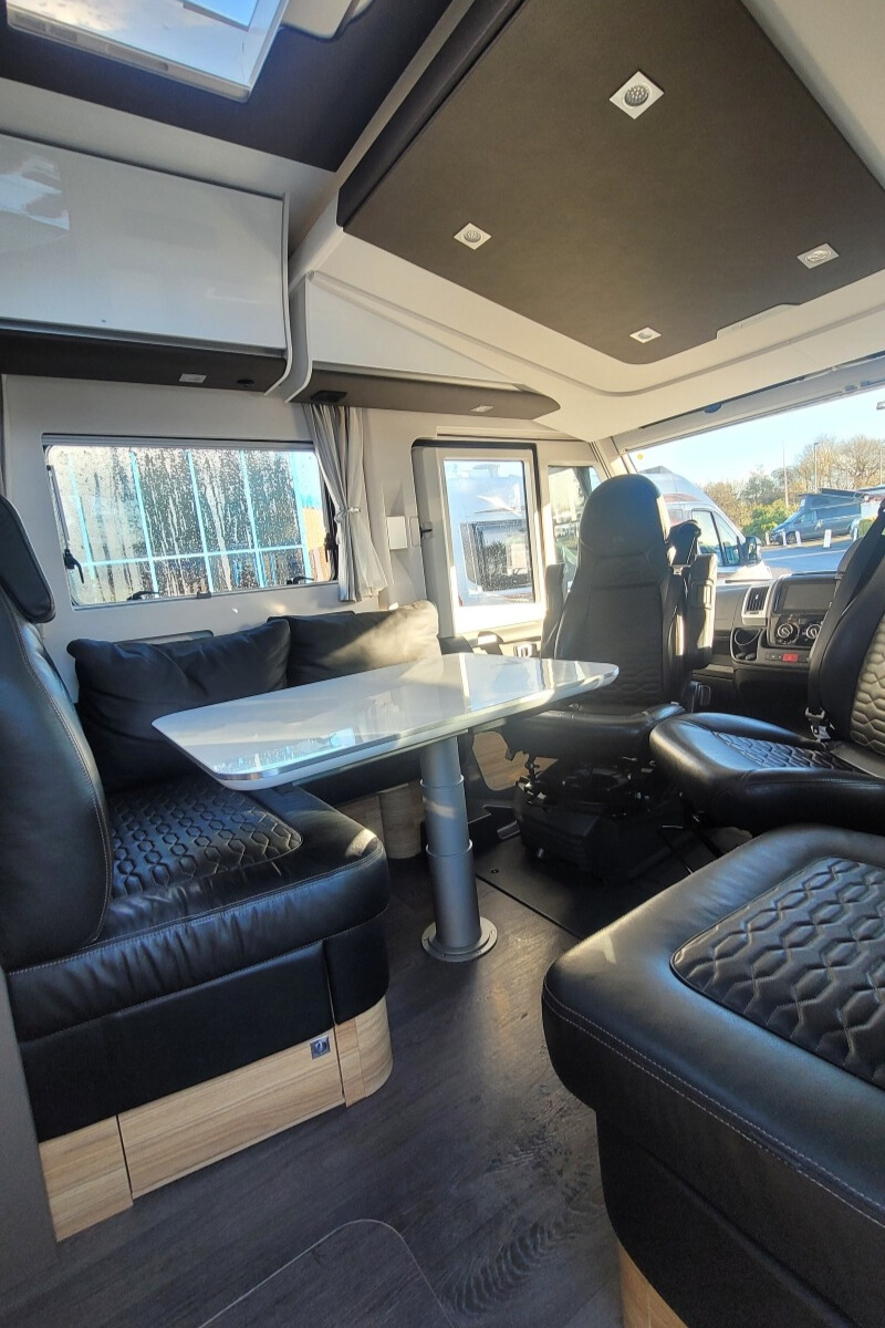 7684DE 14 Adria SonicSupreme710SL WJ71ZHG