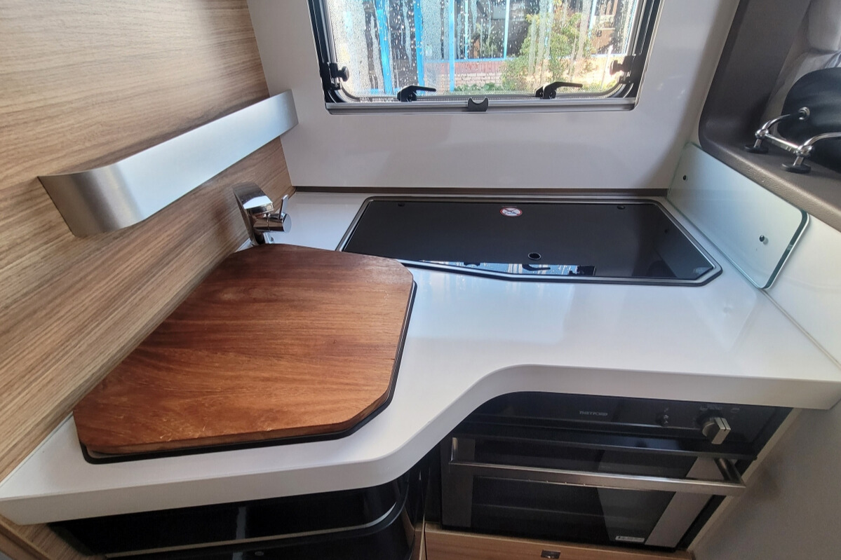 7684DE 20 Adria SonicSupreme710SL WJ71ZHG