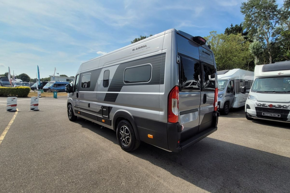 7701F6 05 Adria TwinSupreme 640SGX TMD11749