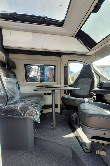 7701F6 15 Adria TwinSupreme 640SGX TMD11749