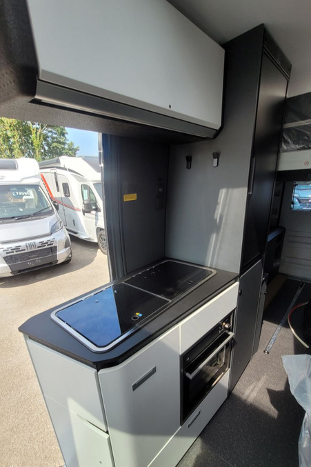 7701F6 20 Adria TwinSupreme 640SGX TMD11749